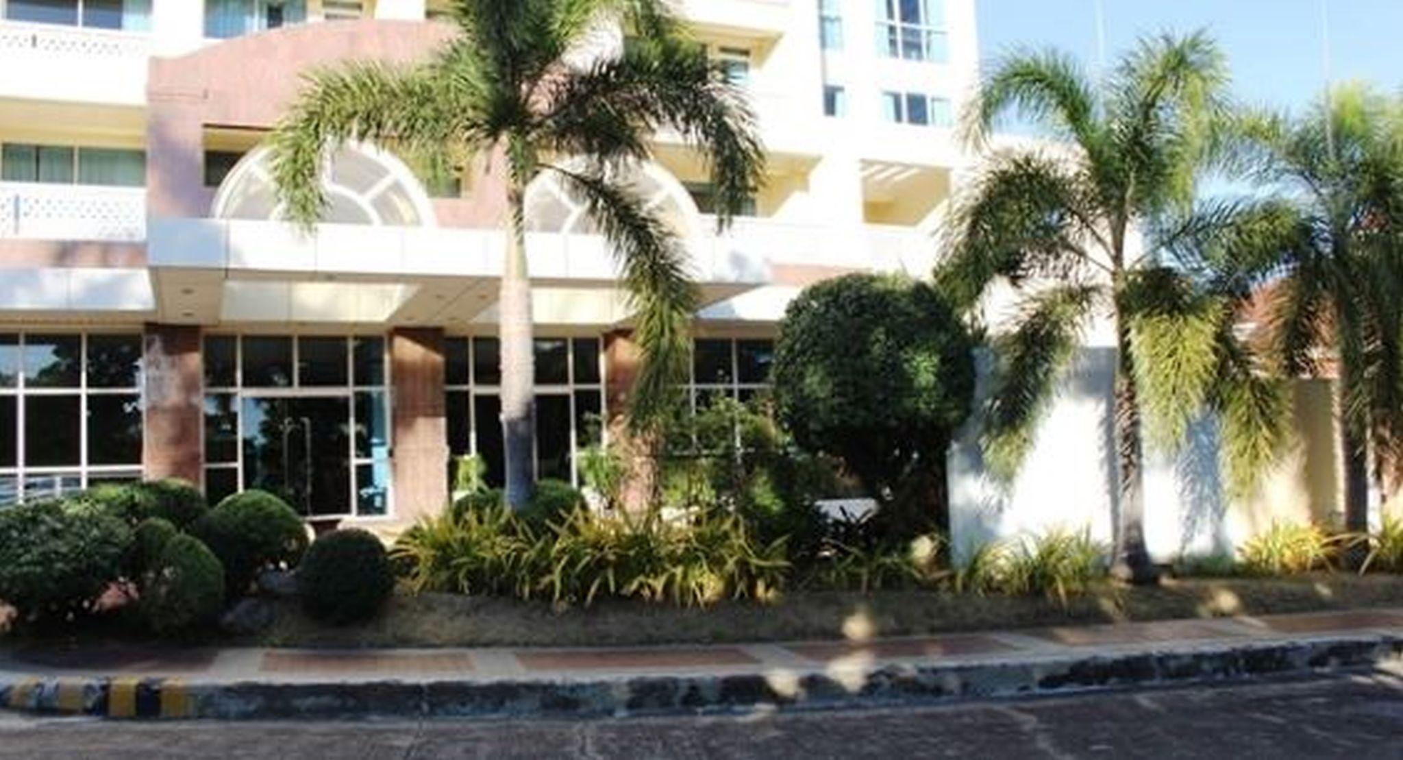 Sotogrande Hotel And Resort Lapu-Lapu City Exterior photo